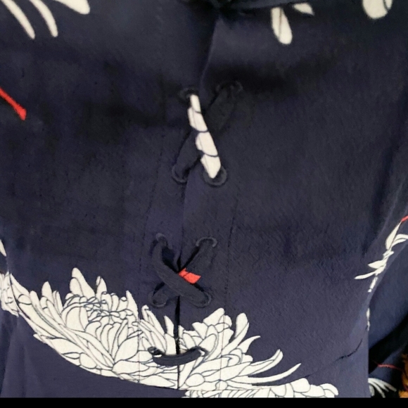 🌱HOST PICK🌱Cupcakes & Cashmere Navy Floral Dress - Picture 15 of 16